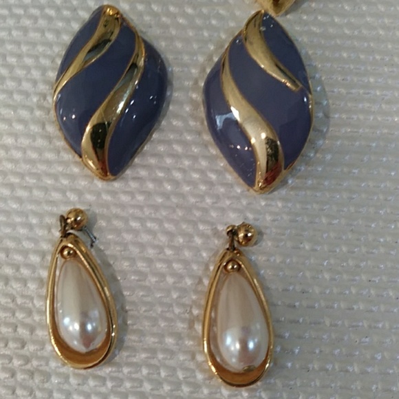 Vintage earring bundle - Picture 3 of 8